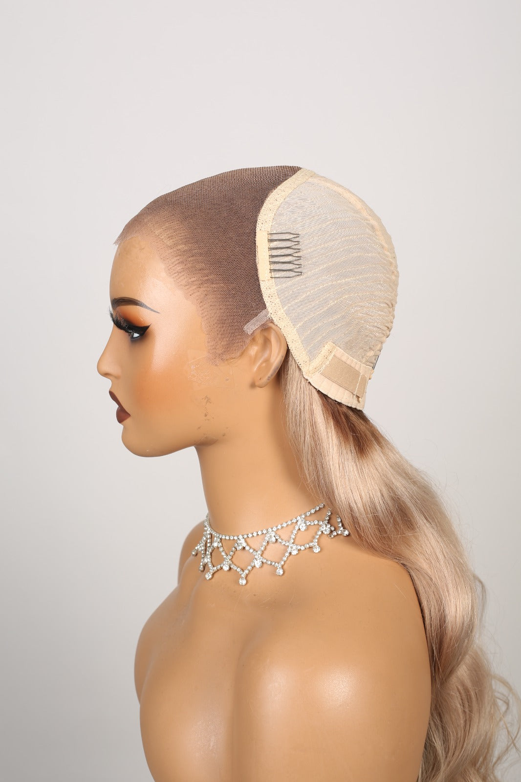 Ash blonde 26”