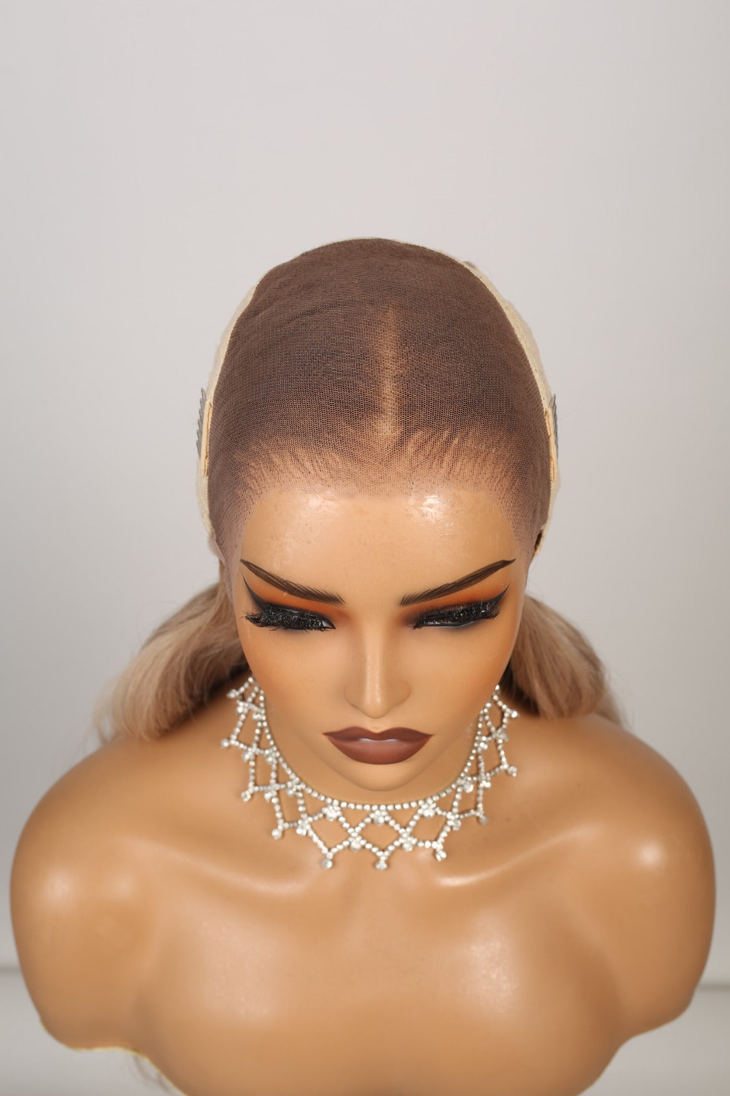Ash blonde 26”
