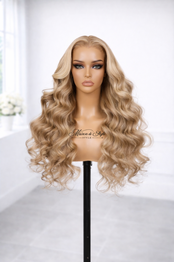 Blonde body wave lace front wig 18 inches human hair - Maison de Style