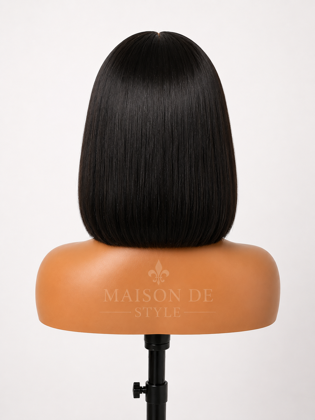 sleek straight bob wig – natural black 10 inches