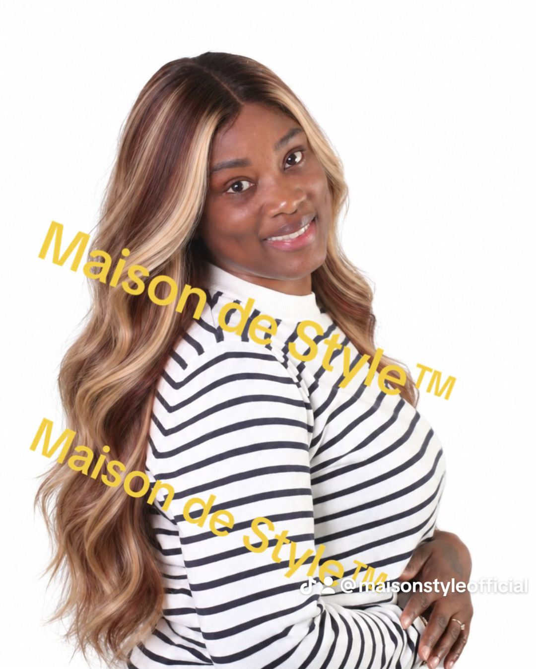 Caramel Bordeaux 28" Luxe Signature HD Lace Wave Wig - Image 3